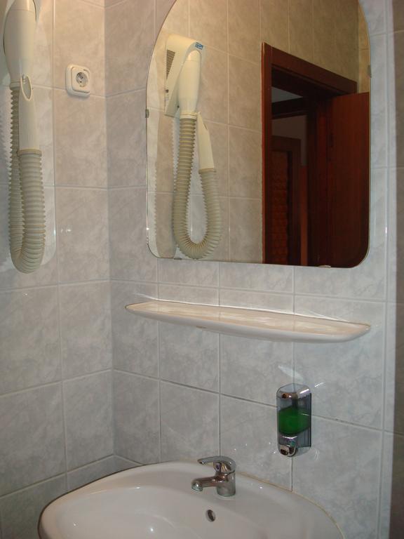 Hotel Termal Tiszaújváros Esterno foto